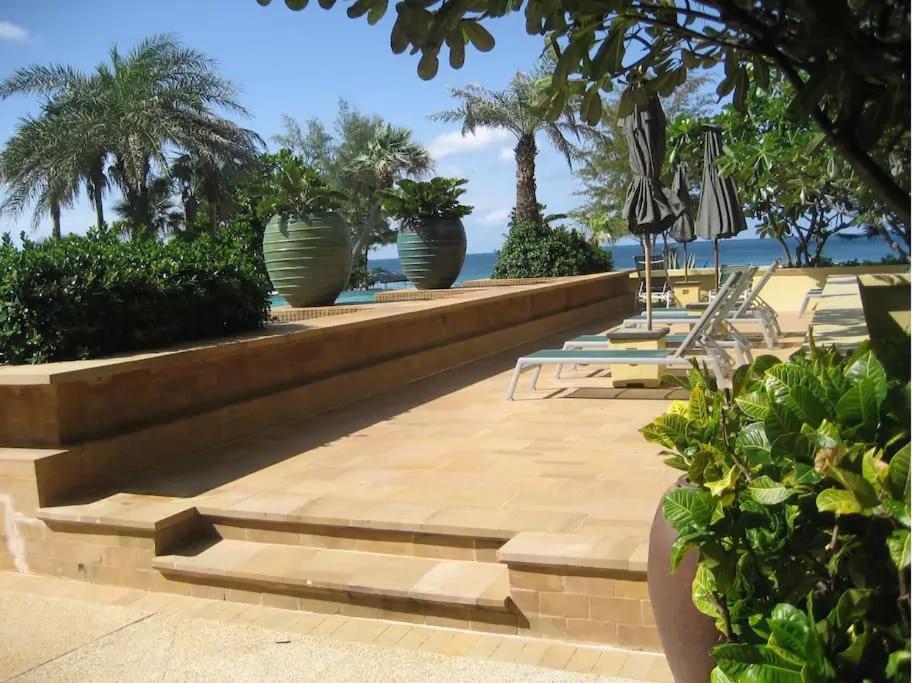 Karon Sea View Beach Apartment Exteriör bild